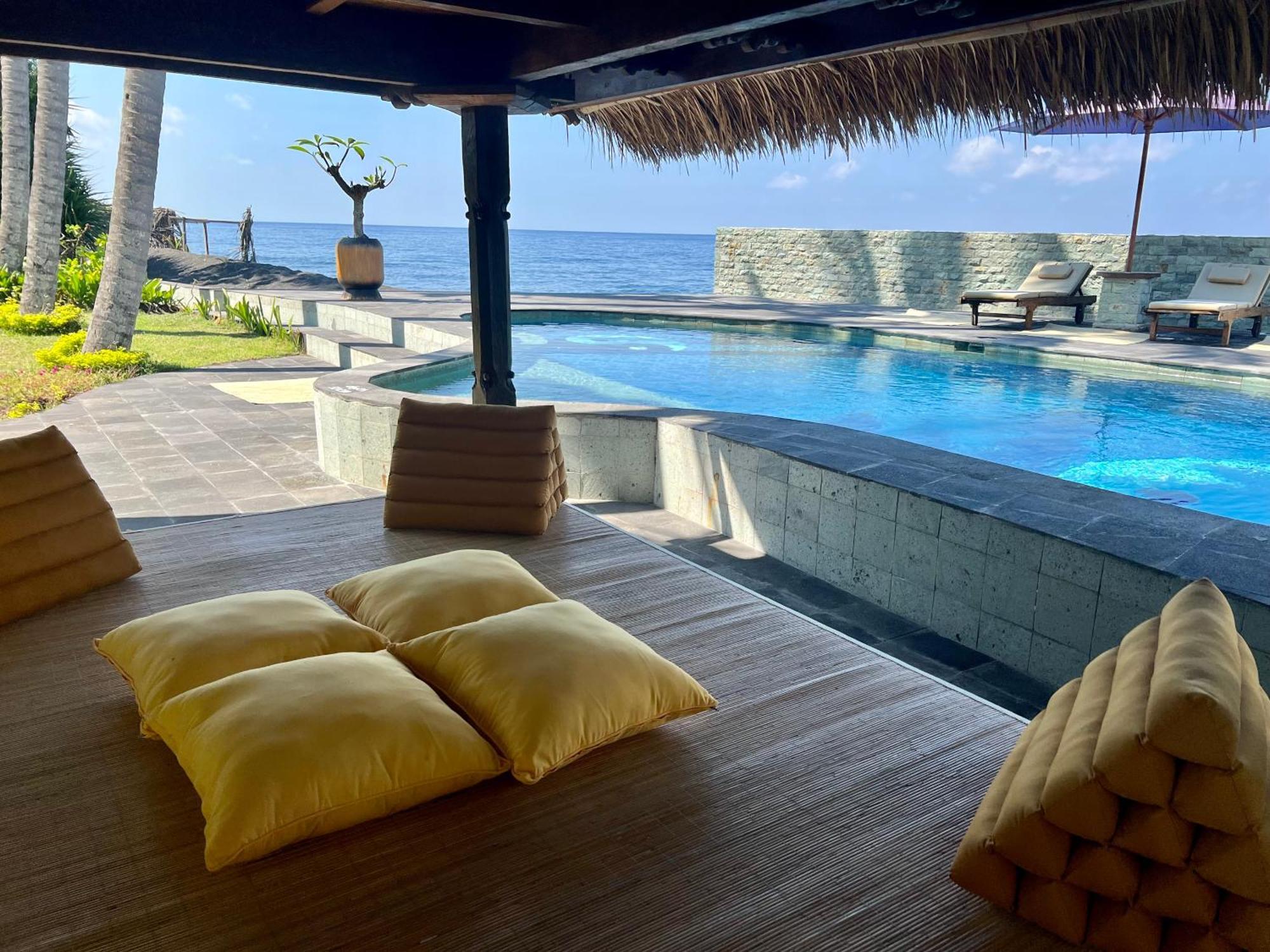 Secret Moon Beach House Jasri Екстериор снимка
